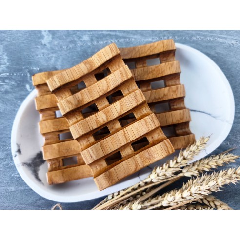 Wooden soap dish with water drain