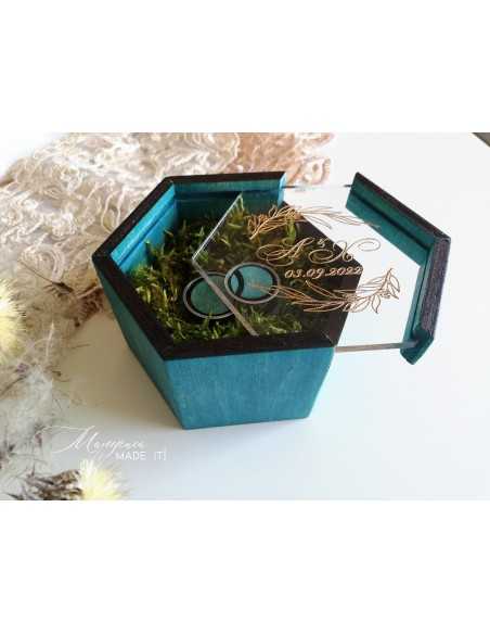 Ring box with natural moss | Personalized wedding box