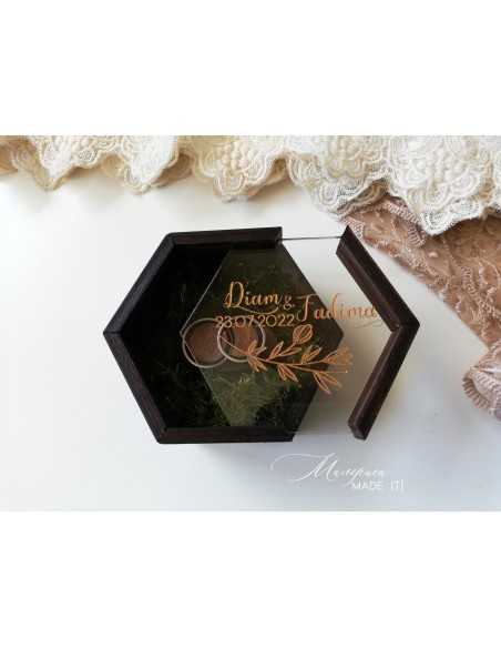 Ring box with natural moss | Personalized wedding box