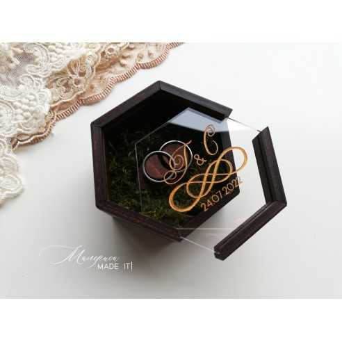 Ring box with natural moss | Personalized wedding box