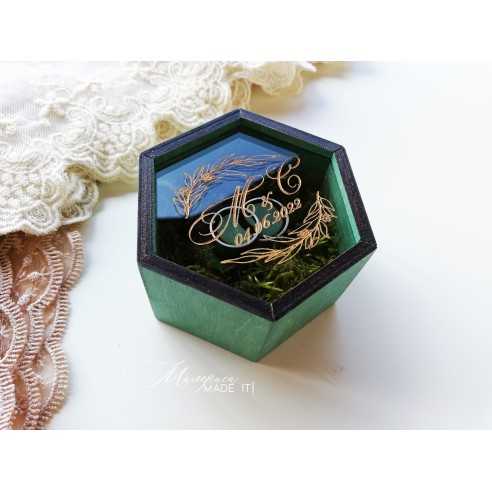Ring box with natural moss | Personalized wedding box