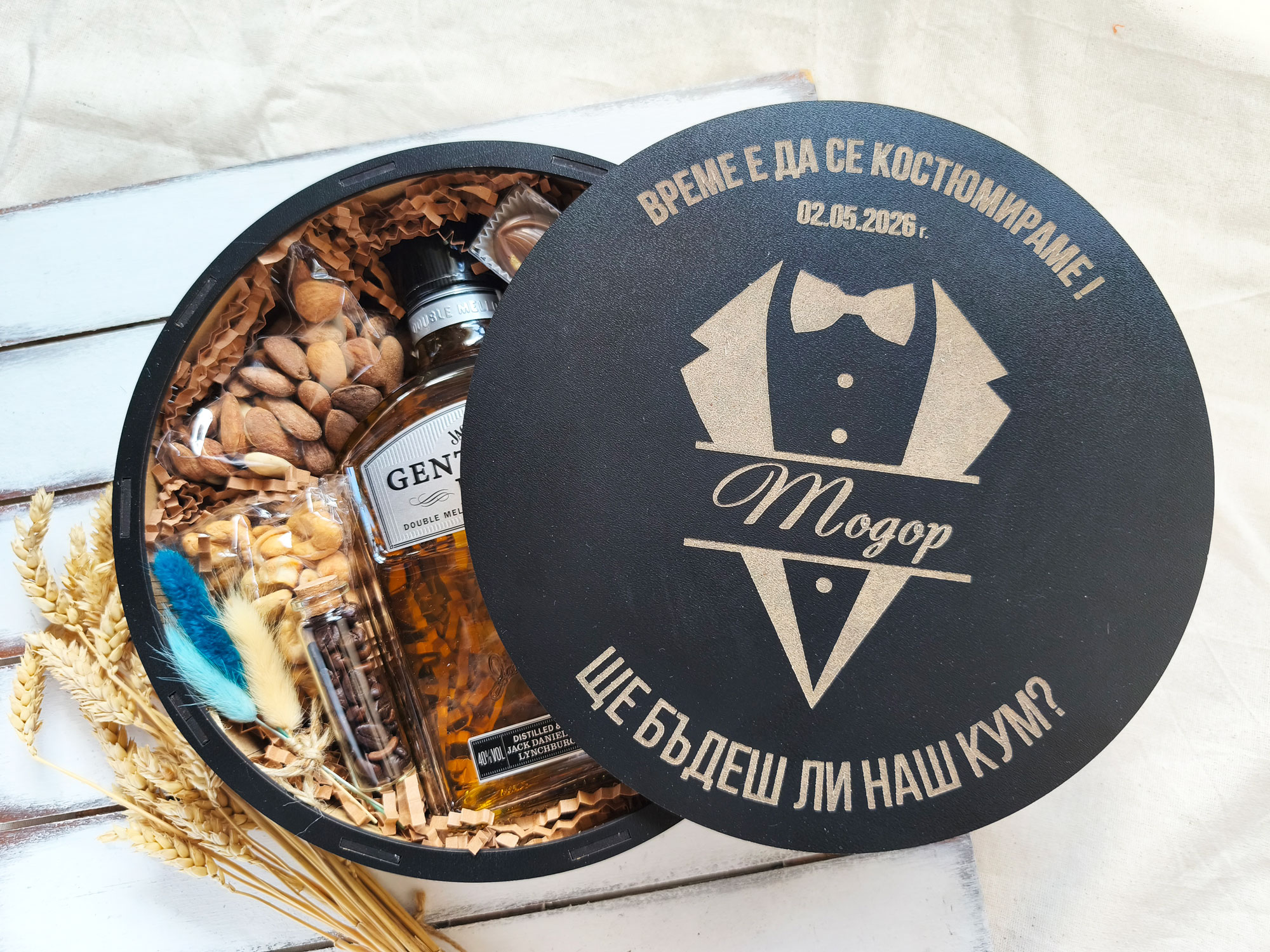 Wedding accessories for the special day &ndash; ring boxes, gifts and decorations
